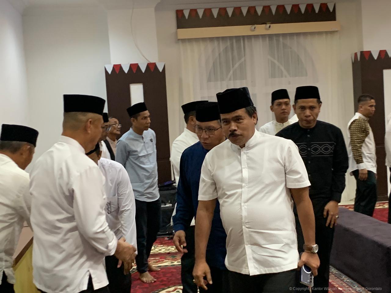 Harmoni Keagamaan, Kakanwil Kemenkum Gorontalo Hadiri Tonggeyamo Penetapan 1 Ramadhan