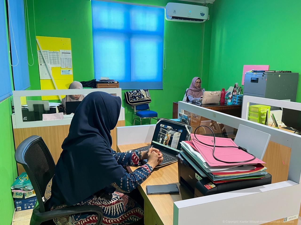 Dukung Peningkatan Layanan KI, Kanwil Kemenkum Gorontalo Ikuti Uji Publik Revisi PP PNBP